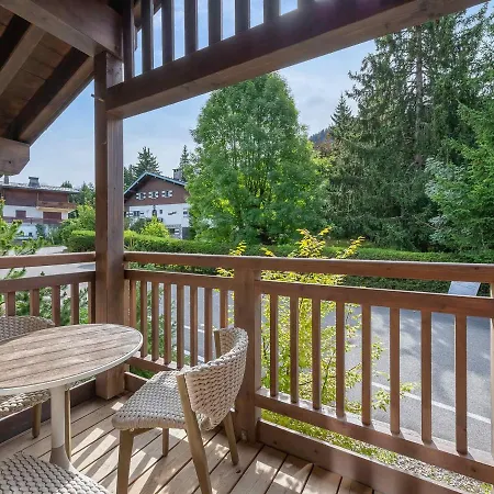 A Avec Wellness: 6 Adultes, 4 Enfants, Ascenseur, Terrasse, Cheminee, Acces Sauna/piscine - Fr-1-569-56