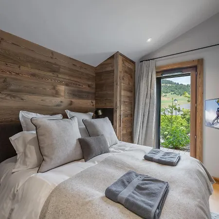 A Avec Wellness: 6 Adultes, 4 Enfants, Ascenseur, Terrasse, Cheminee, Acces Sauna/piscine - Fr-1-569-56 *